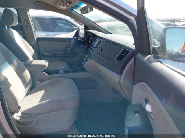 Photo 4 VIN: KNDMB5C11G6134231 - KIA SEDONA 