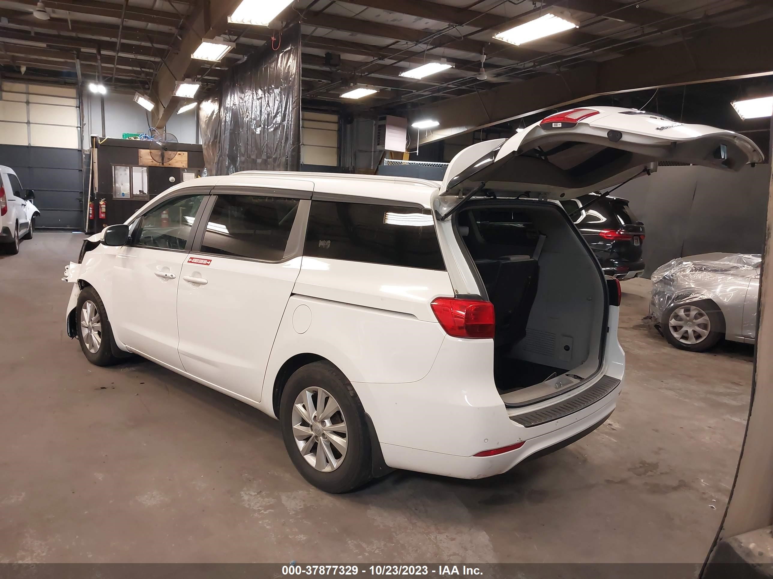 Photo 2 VIN: KNDMB5C11H6310163 - KIA SEDONA 