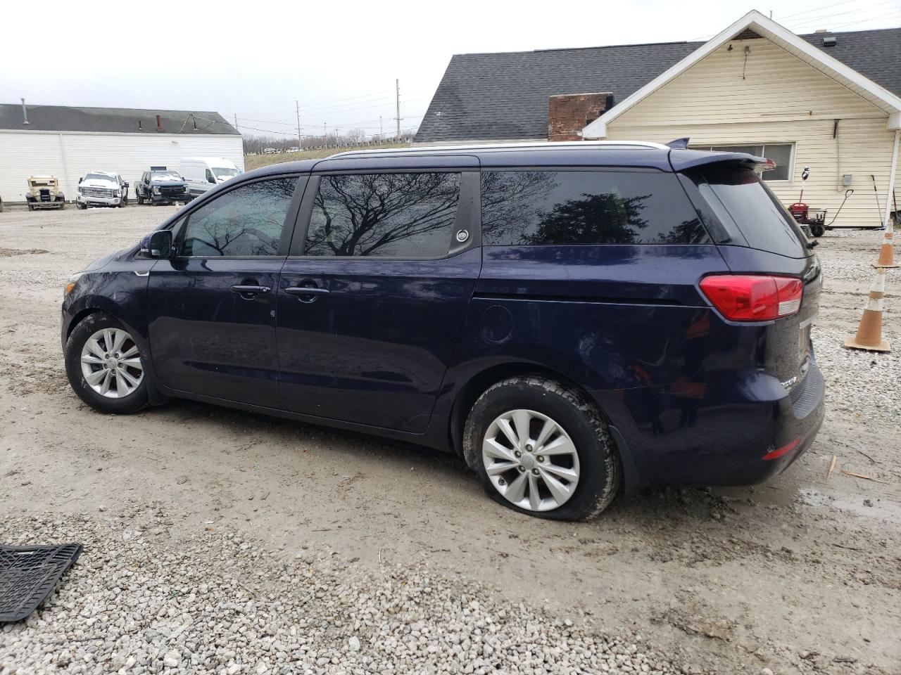 Photo 1 VIN: KNDMB5C11J6363211 - KIA SEDONA 