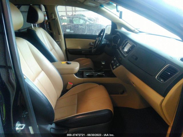 Photo 4 VIN: KNDMB5C11M6661813 - KIA SEDONA 