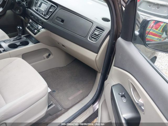 Photo 4 VIN: KNDMB5C12G6146811 - KIA SEDONA 