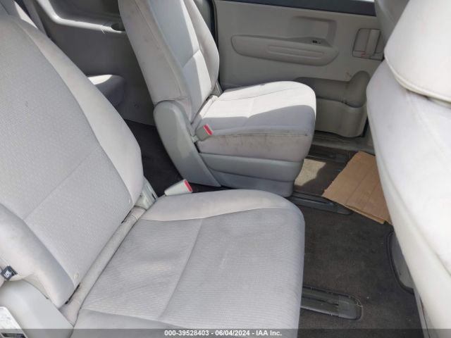 Photo 7 VIN: KNDMB5C12G6165889 - KIA SEDONA 