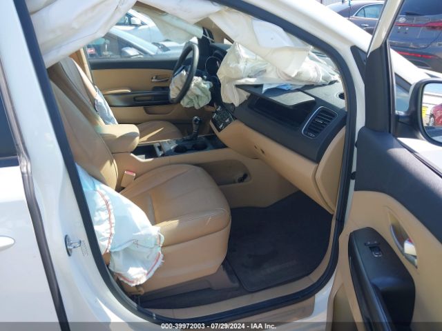 Photo 4 VIN: KNDMB5C12H6228006 - KIA SEDONA 