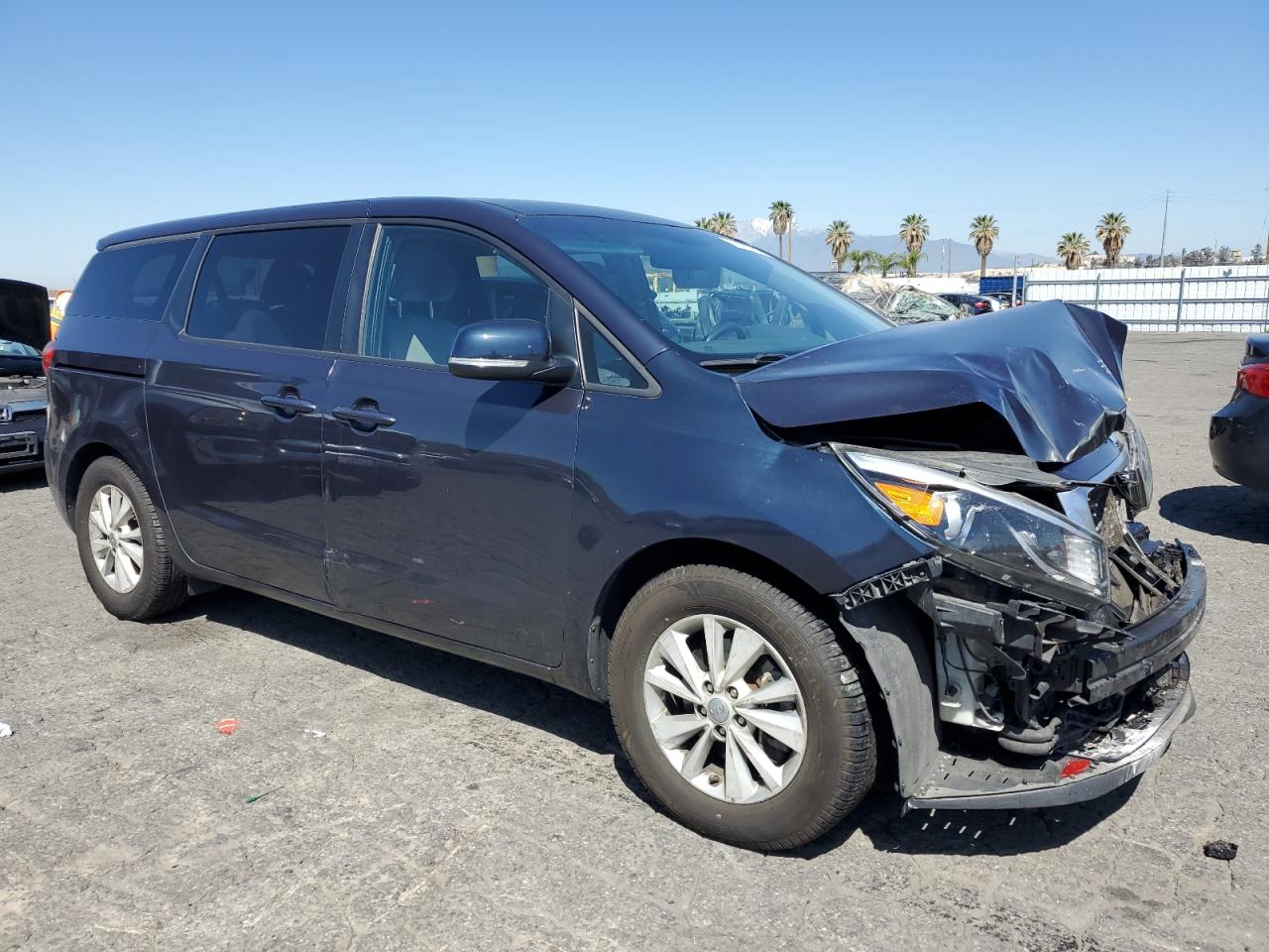 Photo 3 VIN: KNDMB5C12H6230225 - KIA SEDONA 