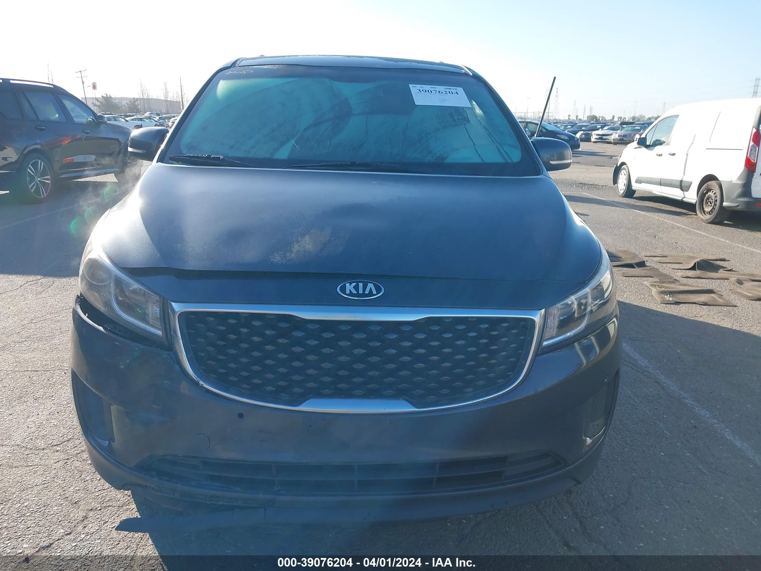 Photo 11 VIN: KNDMB5C12H6266237 - KIA SEDONA 