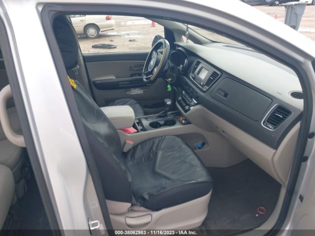 Photo 4 VIN: KNDMB5C12H6301410 - KIA SEDONA 