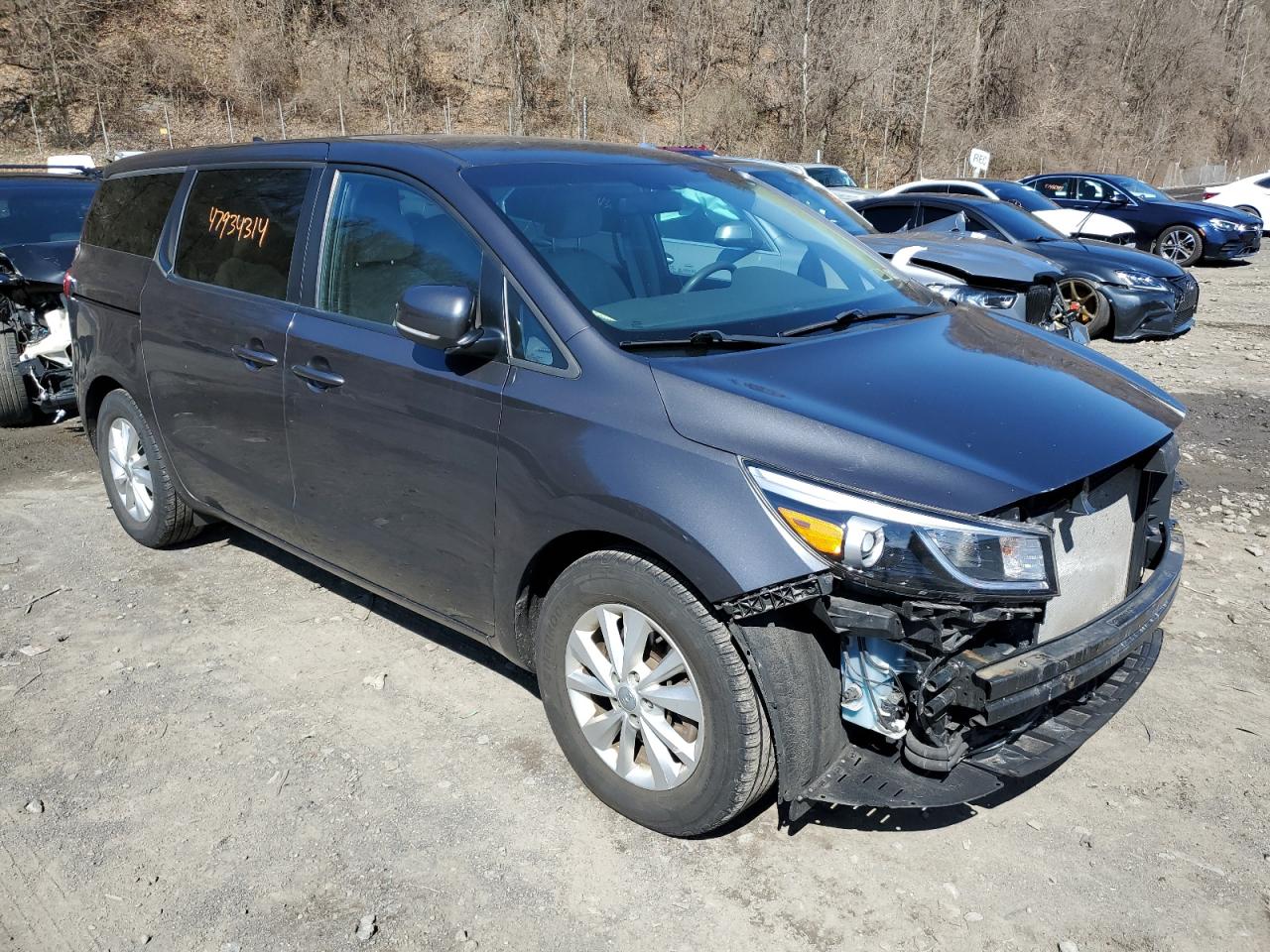 Photo 3 VIN: KNDMB5C12H6308891 - KIA SEDONA 