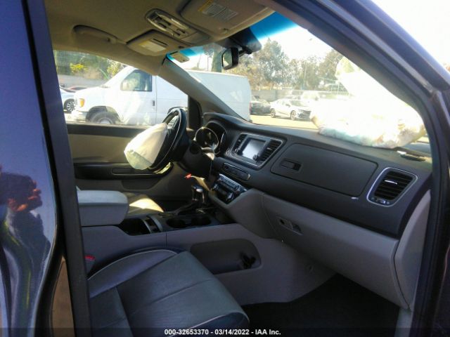 Photo 4 VIN: KNDMB5C12H6326128 - KIA SEDONA 