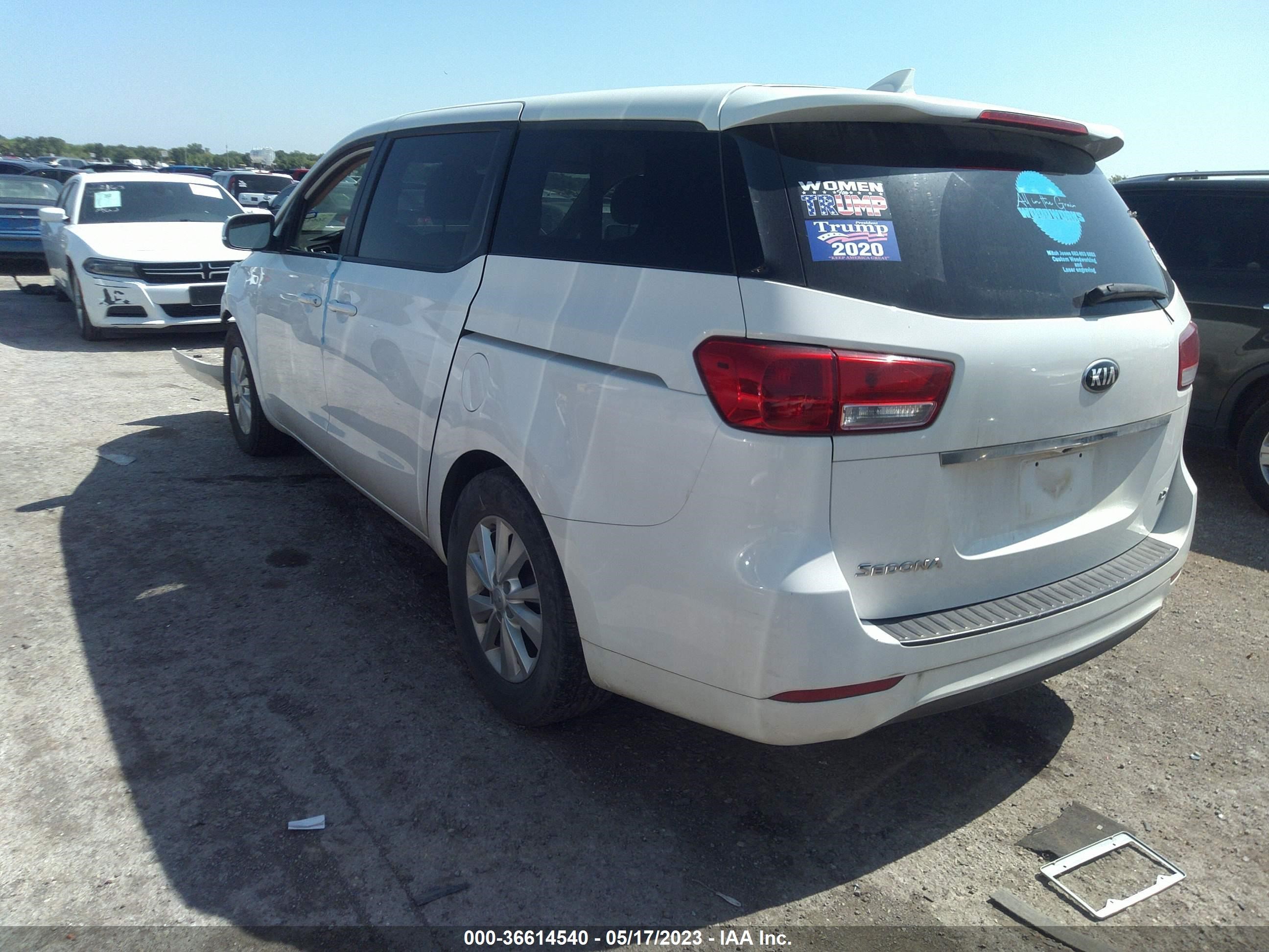 Photo 2 VIN: KNDMB5C12J6379210 - KIA SEDONA 