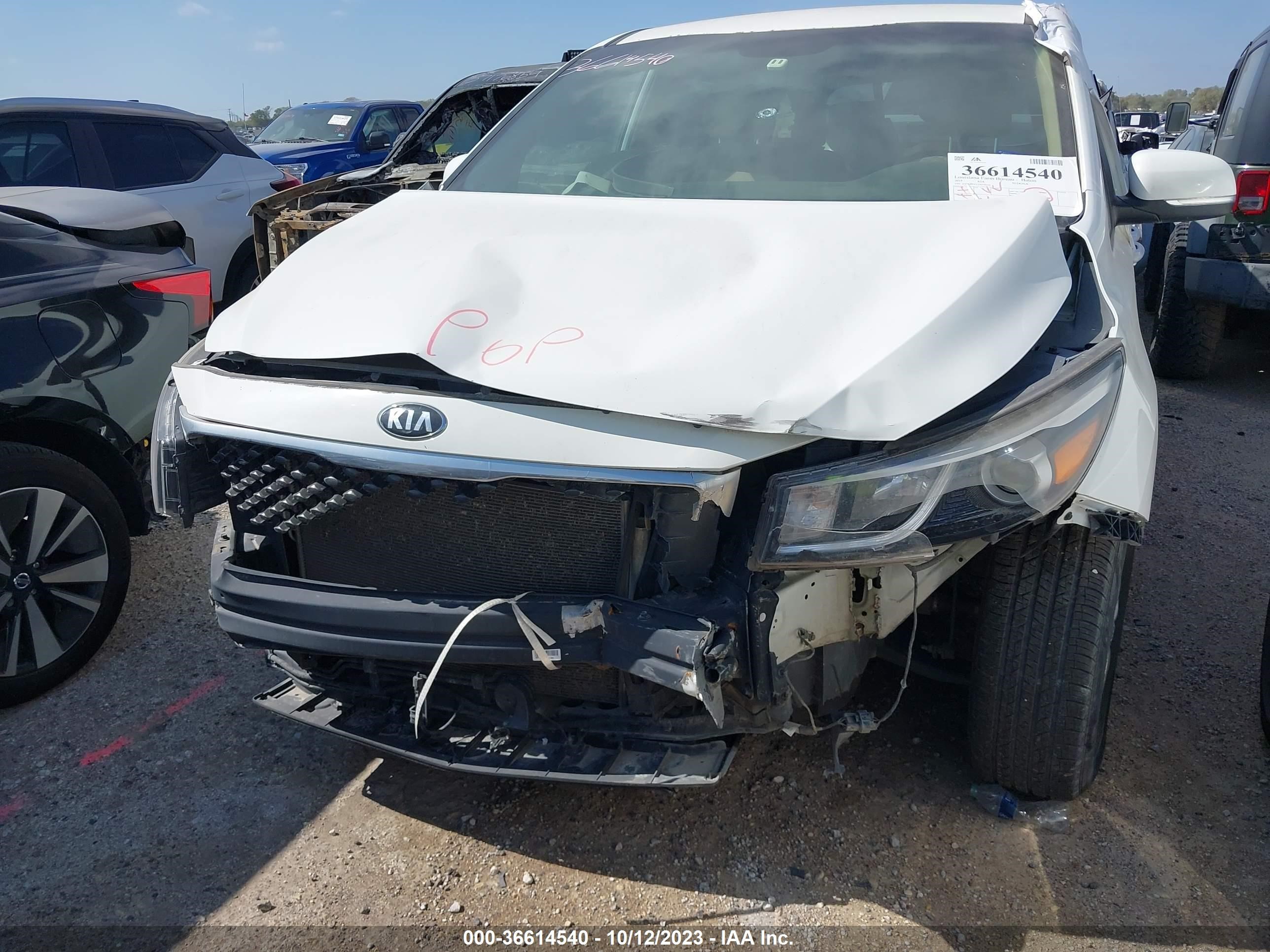 Photo 5 VIN: KNDMB5C12J6379210 - KIA SEDONA 