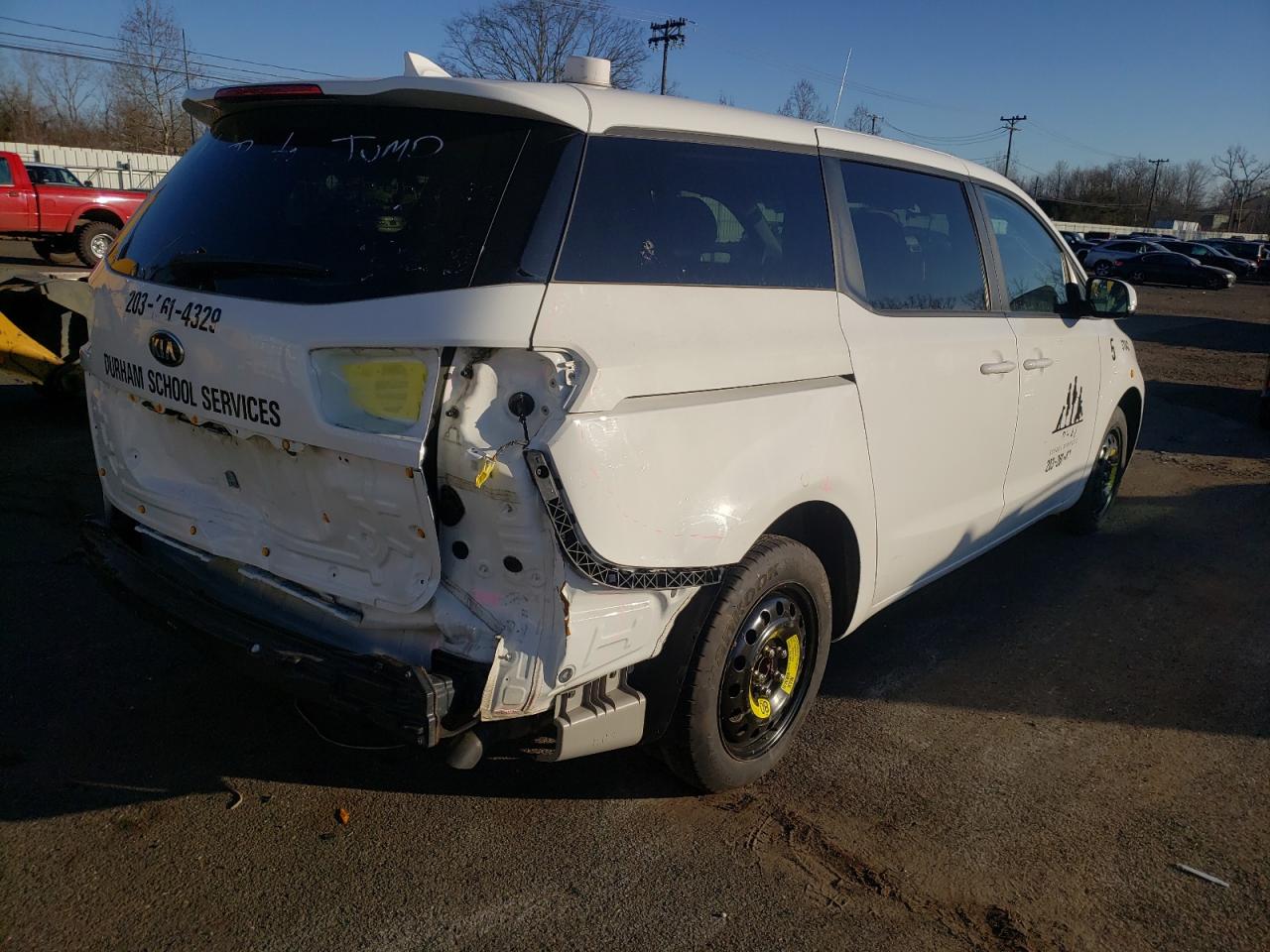 Photo 3 VIN: KNDMB5C12J6389378 - KIA SEDONA 