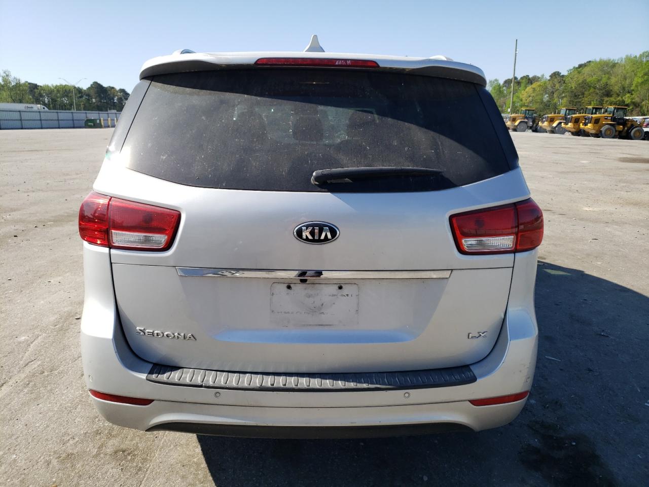 Photo 5 VIN: KNDMB5C12J6423822 - KIA SEDONA 