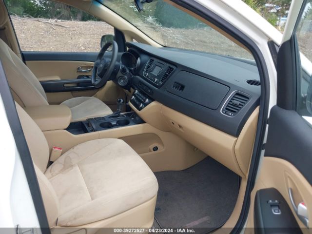 Photo 4 VIN: KNDMB5C13F6070398 - KIA SEDONA 