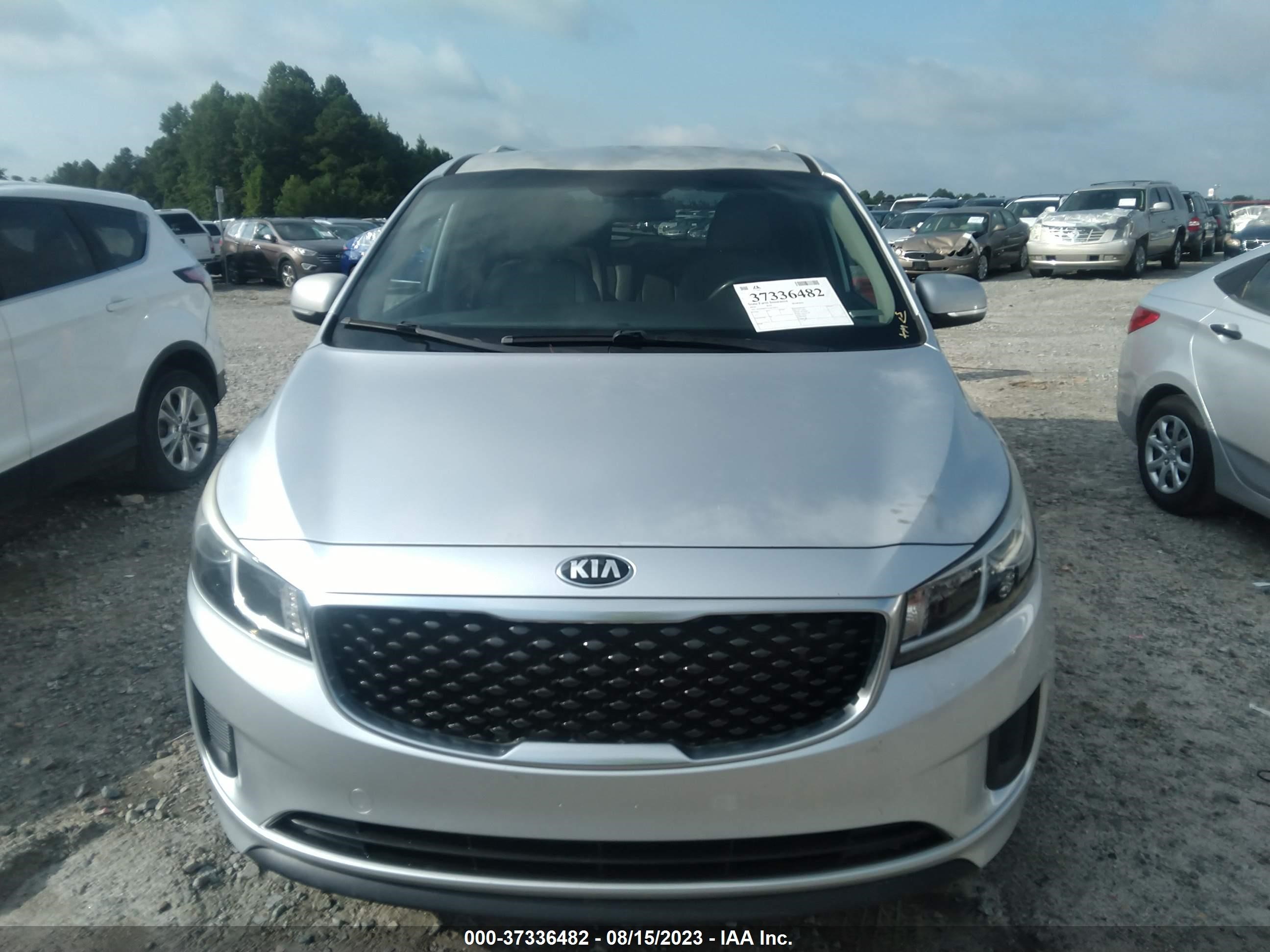 Photo 12 VIN: KNDMB5C13G6124414 - KIA SEDONA 