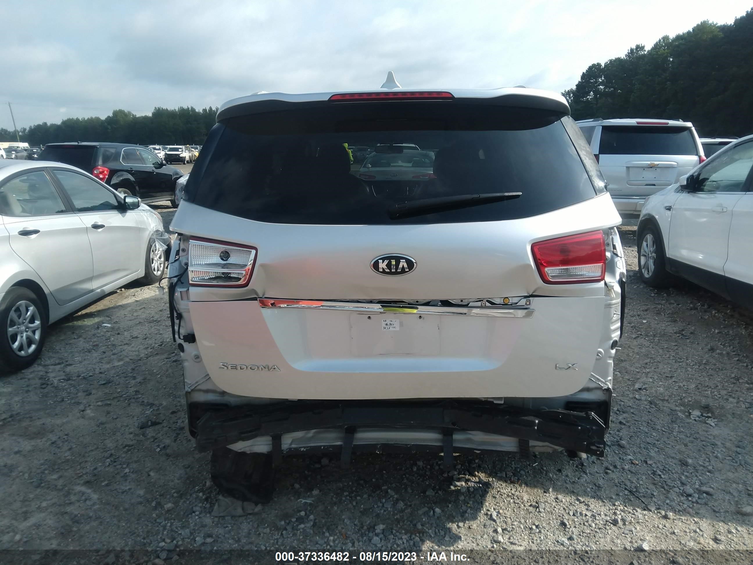 Photo 16 VIN: KNDMB5C13G6124414 - KIA SEDONA 