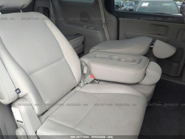 Photo 7 VIN: KNDMB5C13H6224398 - KIA SEDONA 