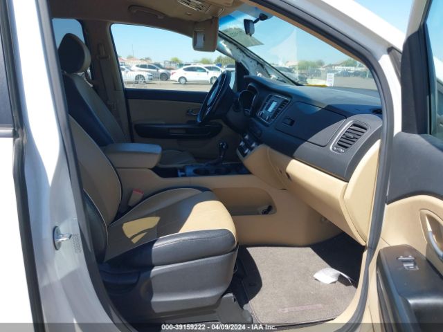 Photo 4 VIN: KNDMB5C13H6230511 - KIA SEDONA 