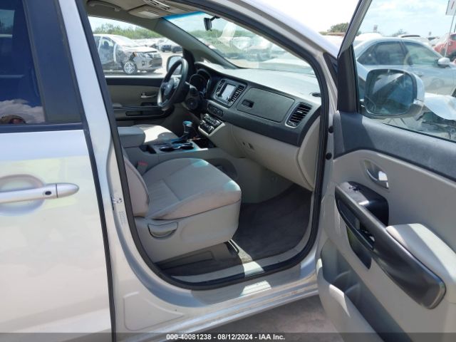 Photo 4 VIN: KNDMB5C13K6568885 - KIA SEDONA 