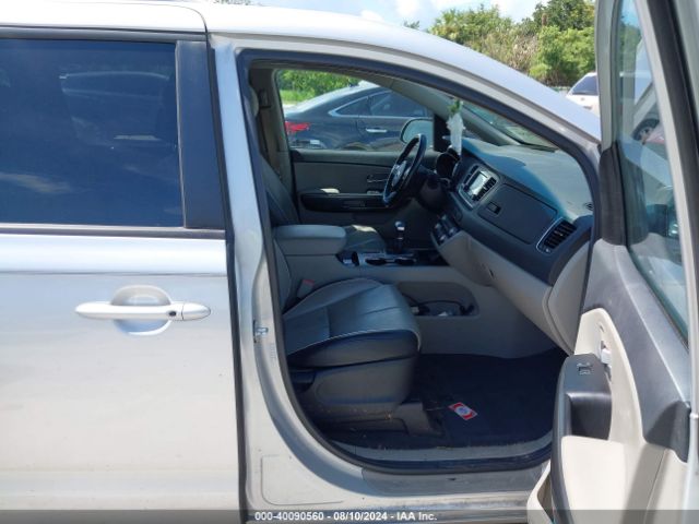 Photo 4 VIN: KNDMB5C13M6661781 - KIA SEDONA 