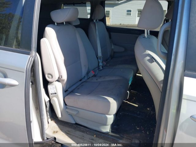 Photo 7 VIN: KNDMB5C14G6133879 - KIA SEDONA 