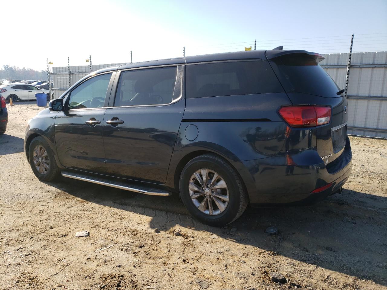 Photo 1 VIN: KNDMB5C14H6226886 - KIA SEDONA 