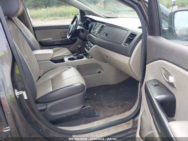 Photo 4 VIN: KNDMB5C14H6240285 - KIA SEDONA 