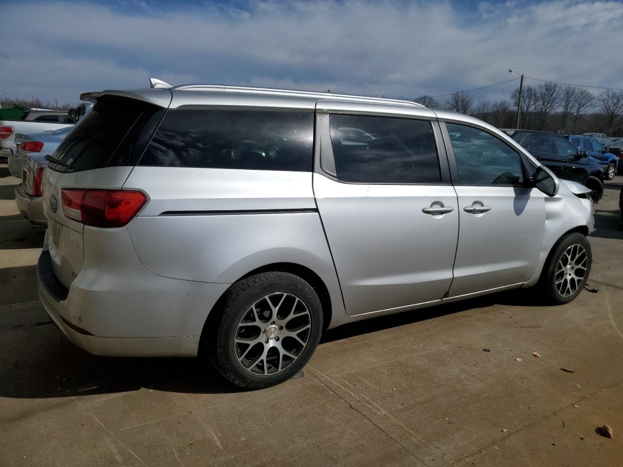 Photo 2 VIN: KNDMB5C14H6313087 - KIA SEDONA 