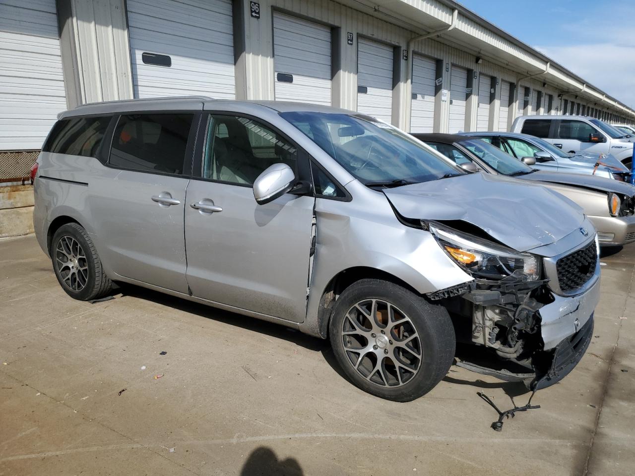 Photo 3 VIN: KNDMB5C14H6313087 - KIA SEDONA 