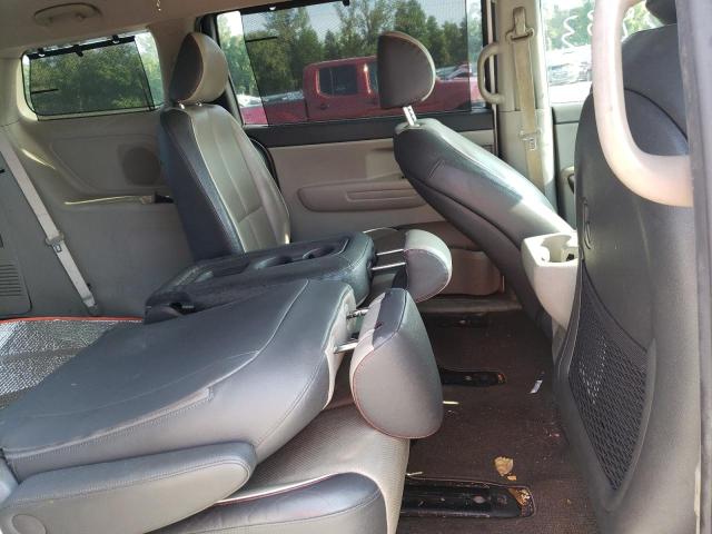 Photo 10 VIN: KNDMB5C14H6313428 - KIA SEDONA LX 