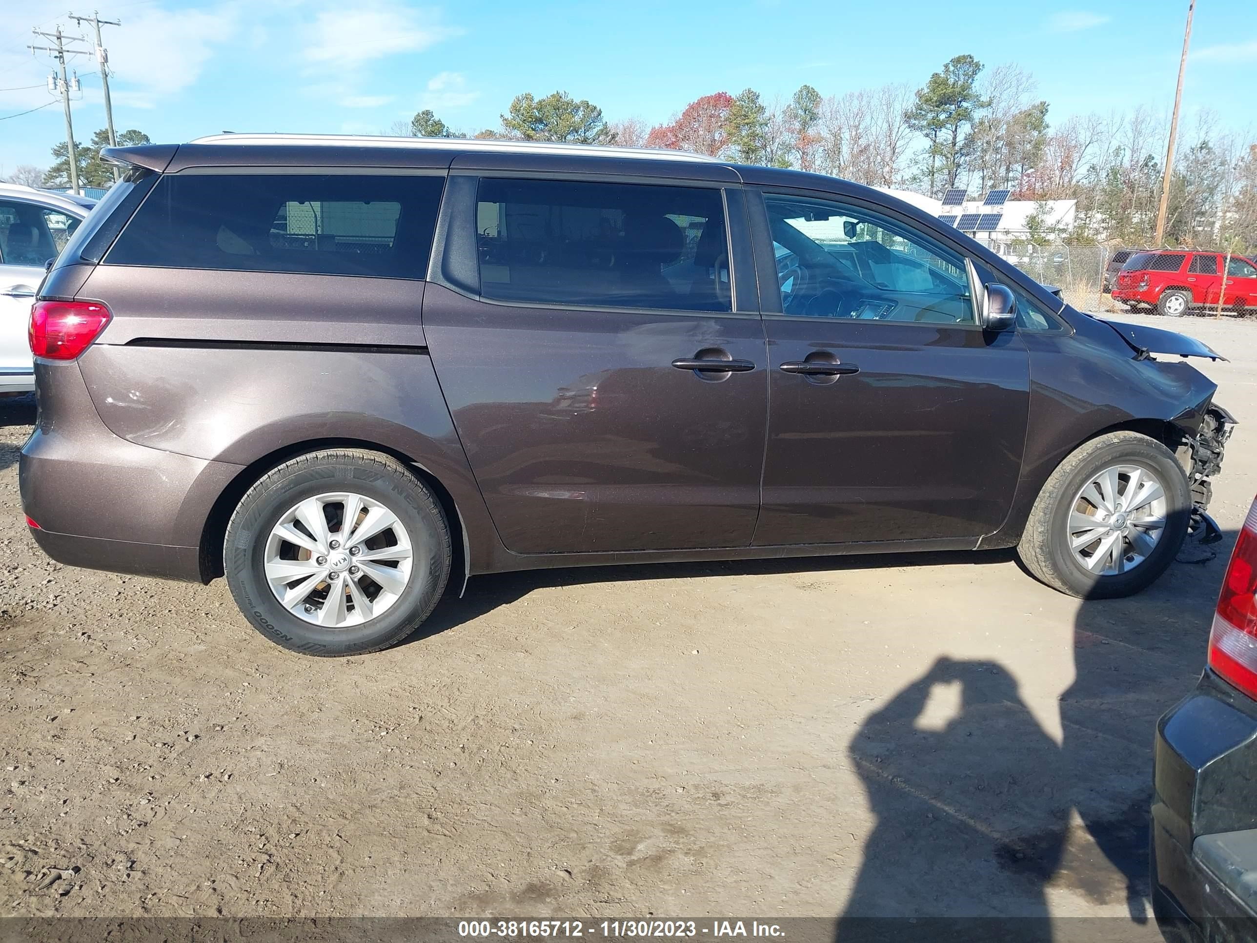 Photo 12 VIN: KNDMB5C14H6314613 - KIA SEDONA 