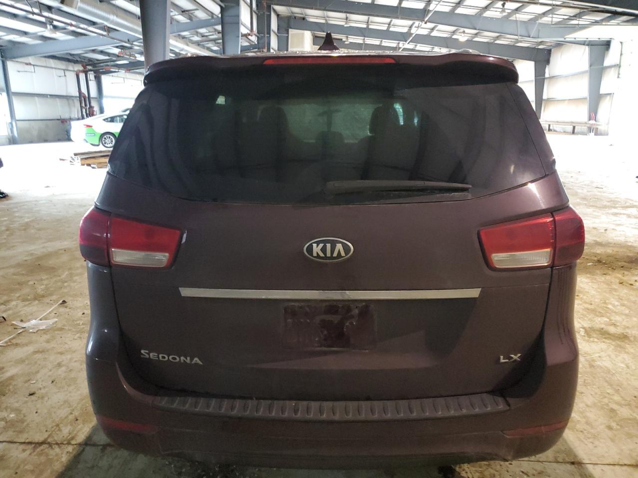 Photo 5 VIN: KNDMB5C14H6327586 - KIA SEDONA 