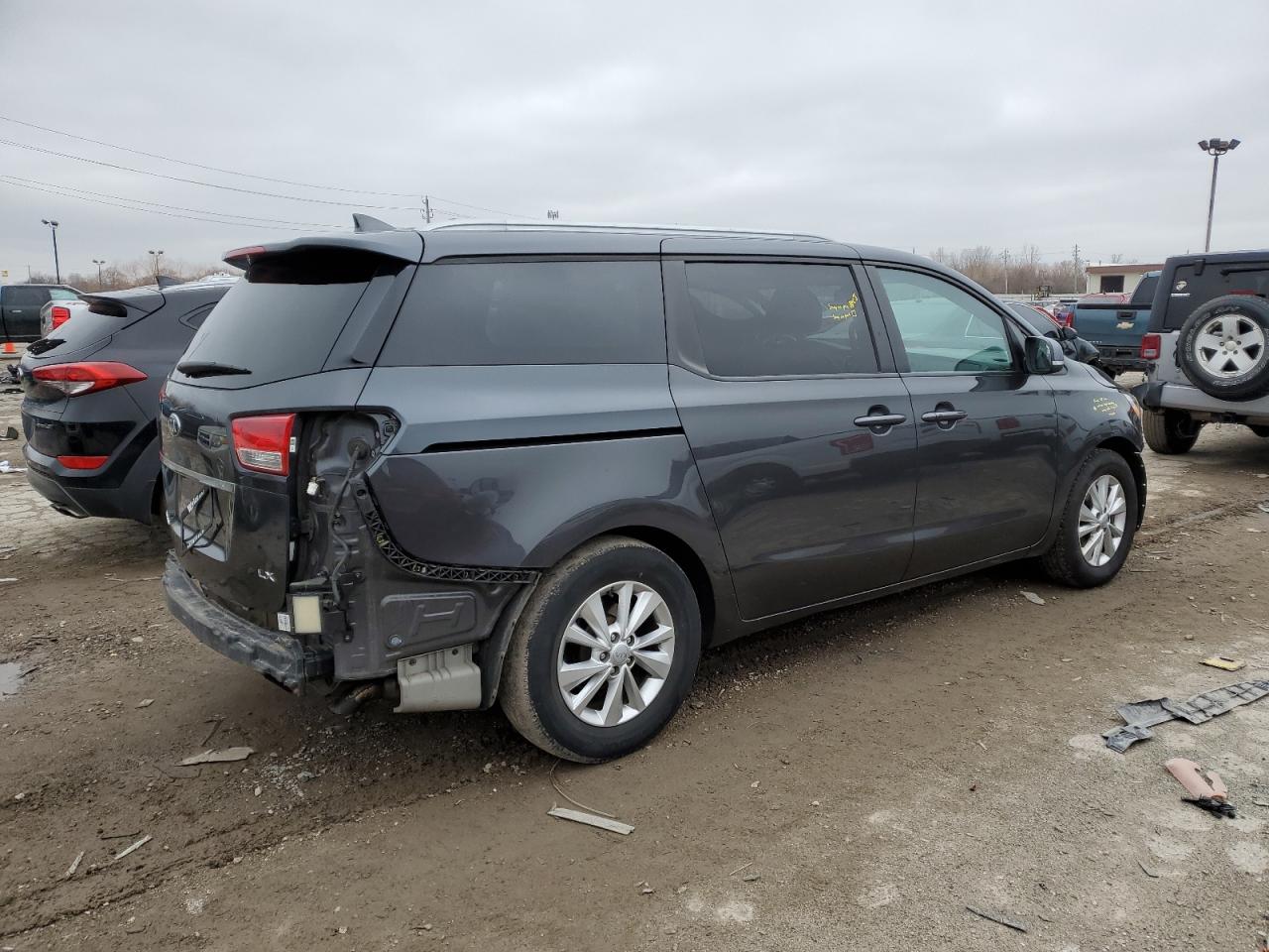 Photo 2 VIN: KNDMB5C14J6390824 - KIA SEDONA 