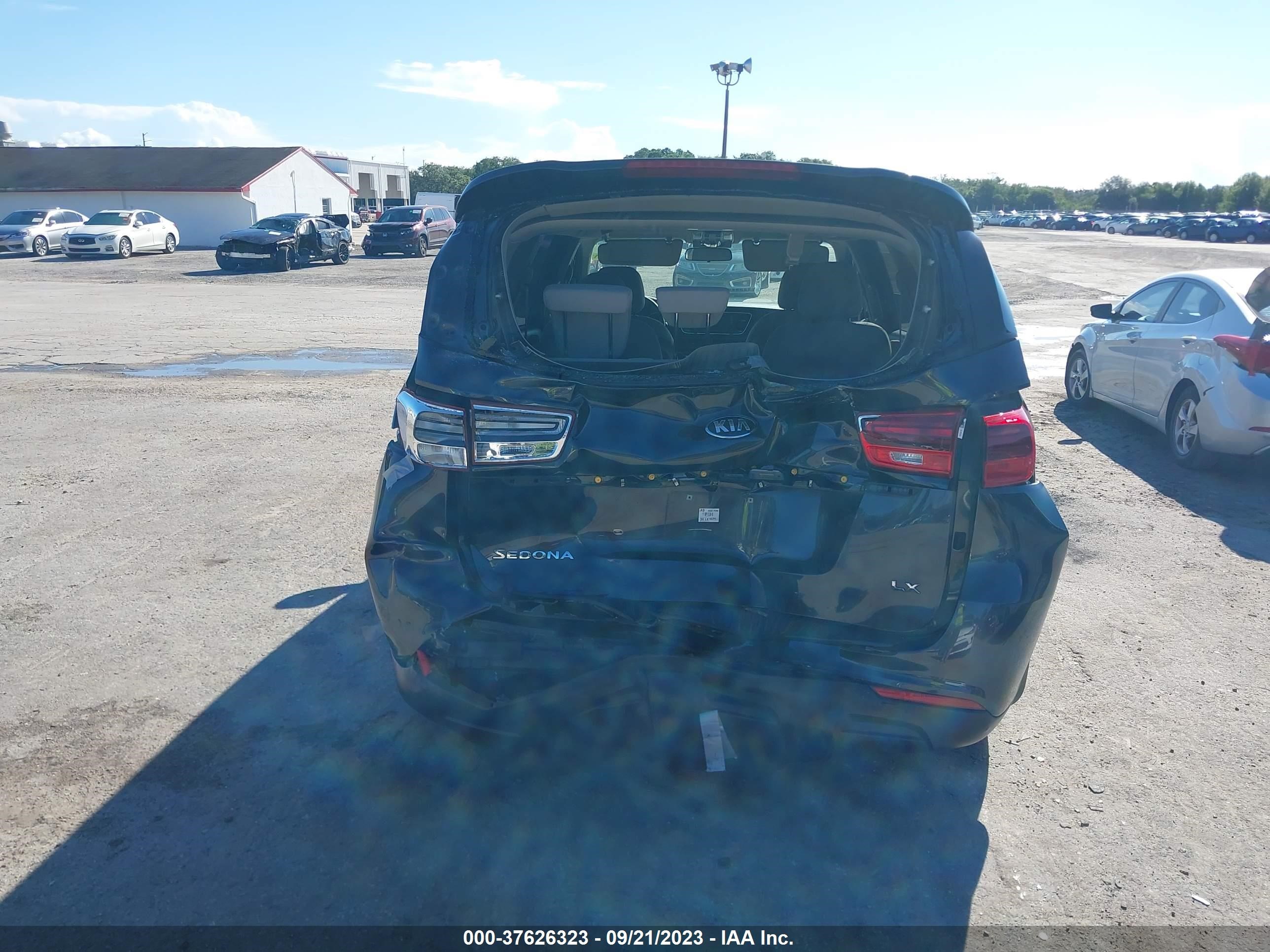 Photo 15 VIN: KNDMB5C14K6540223 - KIA SEDONA 