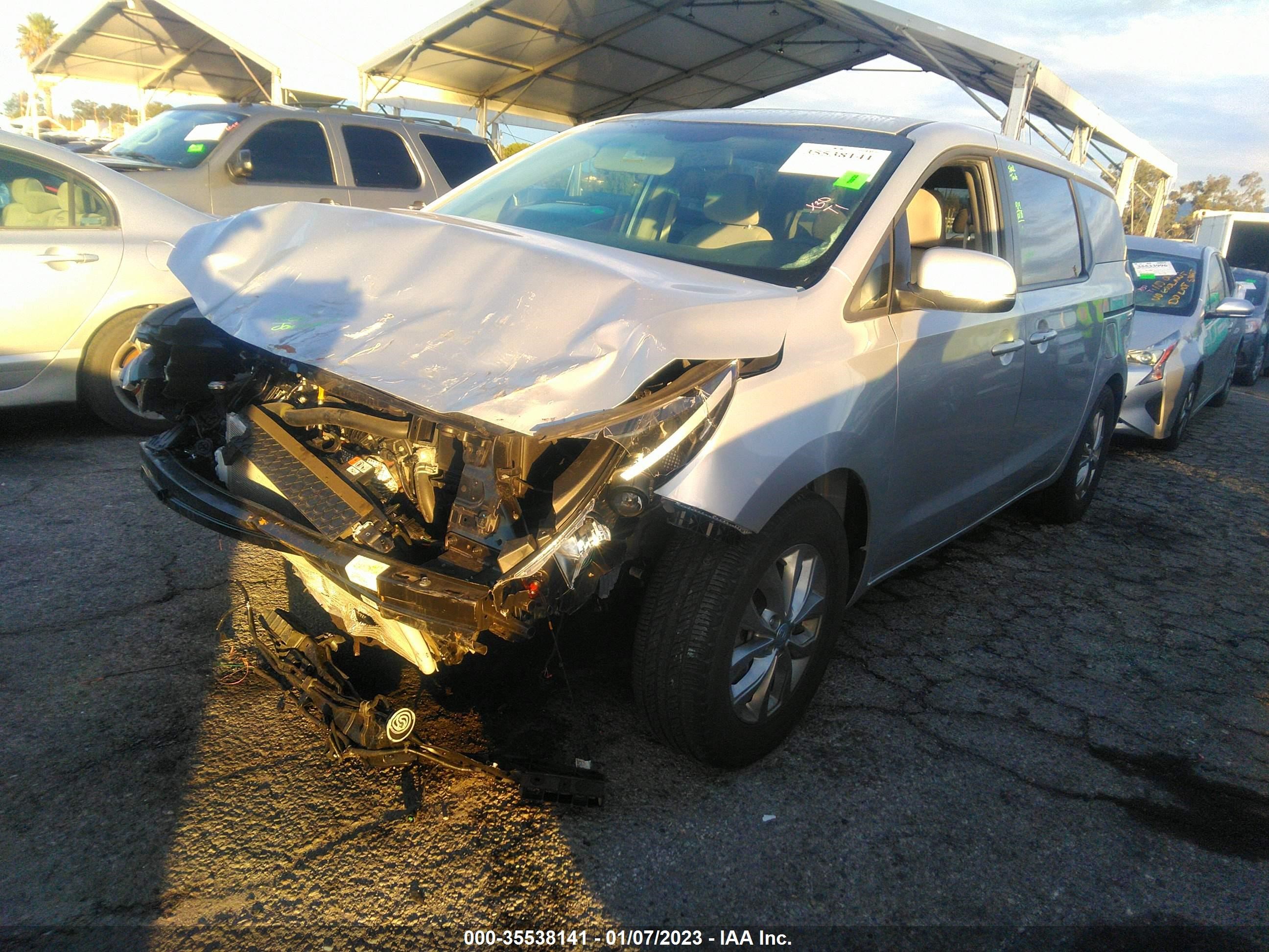 Photo 1 VIN: KNDMB5C14M6667217 - KIA SEDONA 