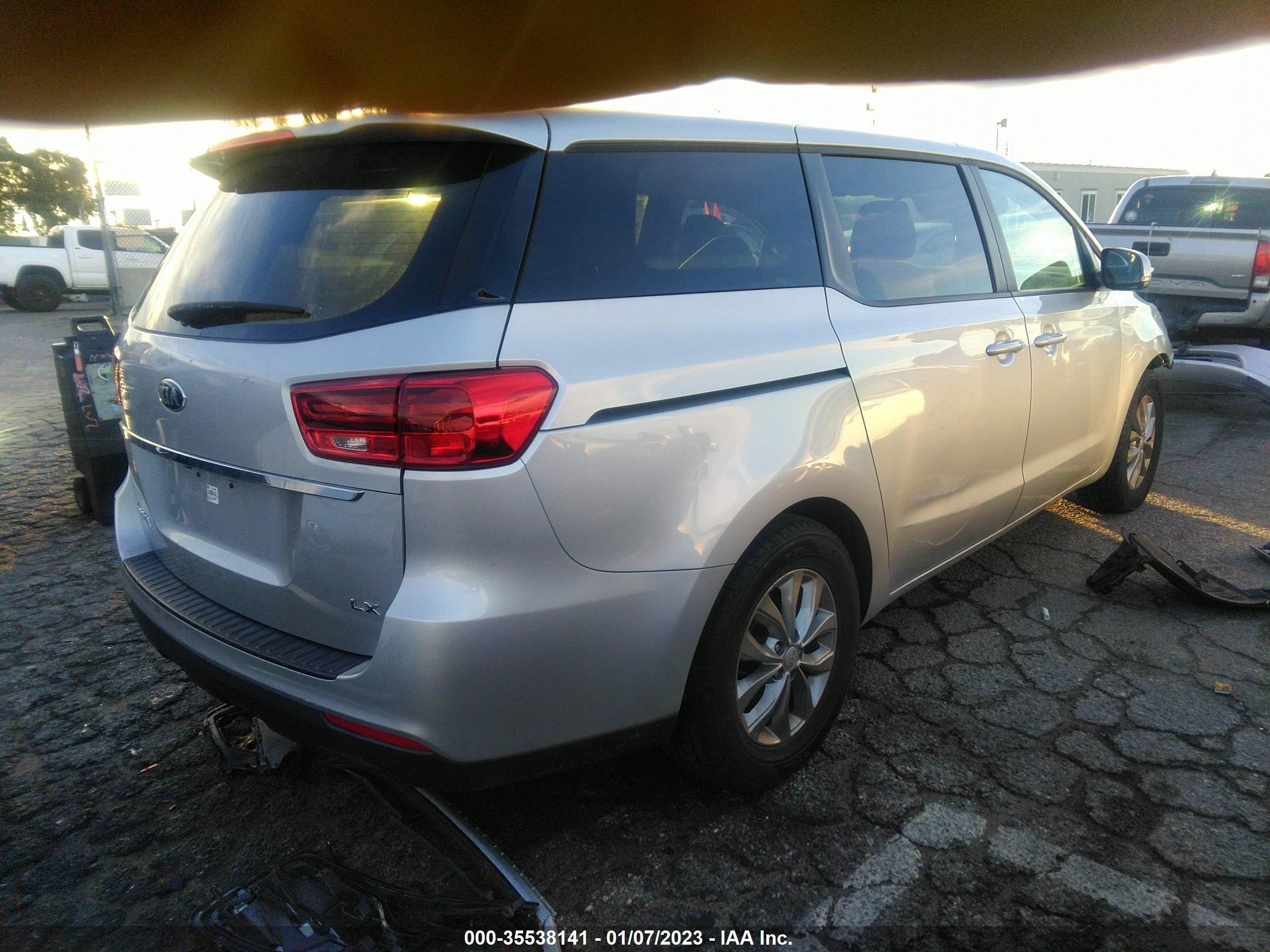 Photo 3 VIN: KNDMB5C14M6667217 - KIA SEDONA 