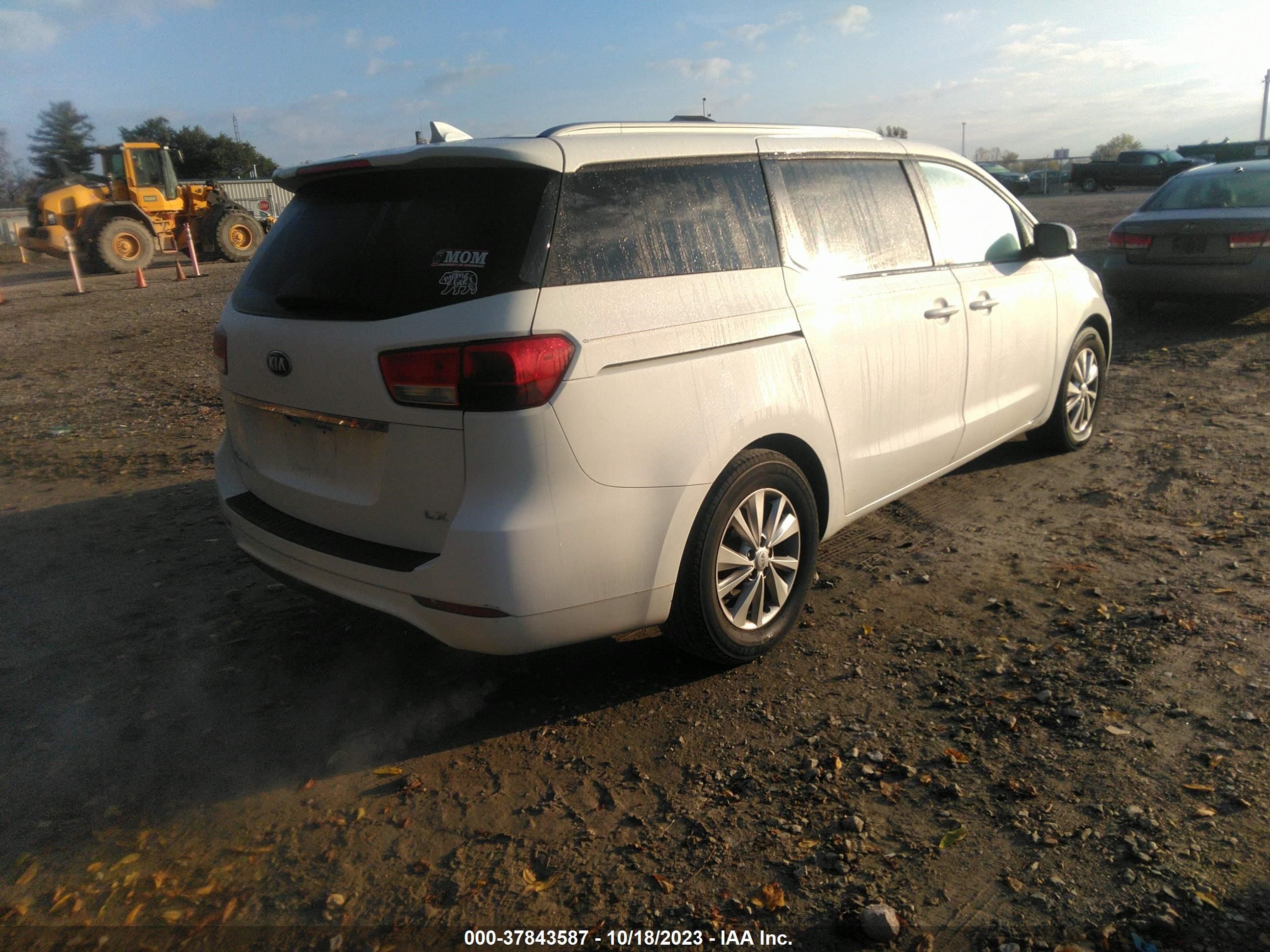 Photo 3 VIN: KNDMB5C15F6045812 - KIA SEDONA 