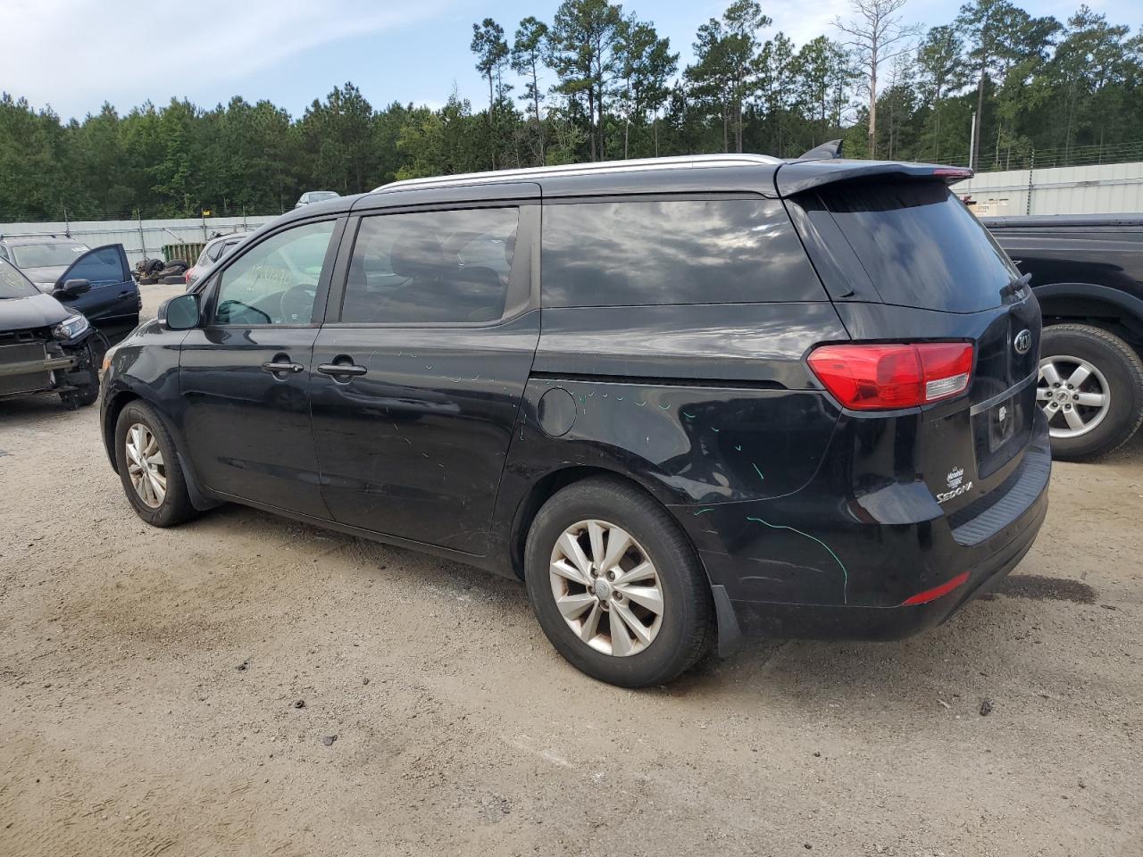 Photo 1 VIN: KNDMB5C15H6334806 - KIA SEDONA 