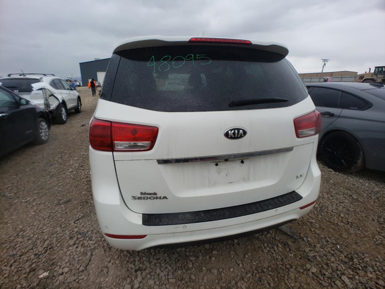 Photo 5 VIN: KNDMB5C15J6368301 - KIA SEDONA 