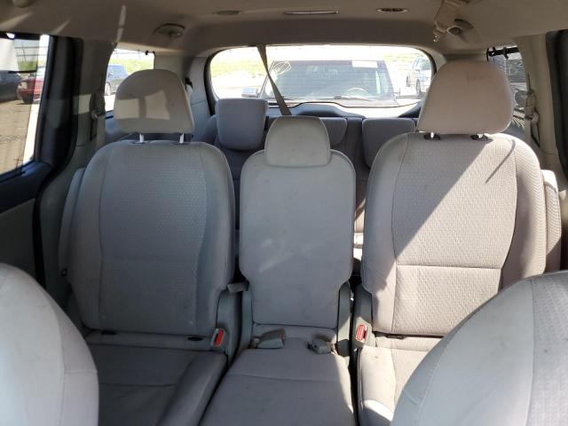 Photo 9 VIN: KNDMB5C16G6100463 - KIA SEDONA LX 