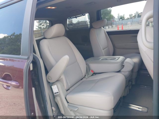 Photo 7 VIN: KNDMB5C16G6182274 - KIA SEDONA 