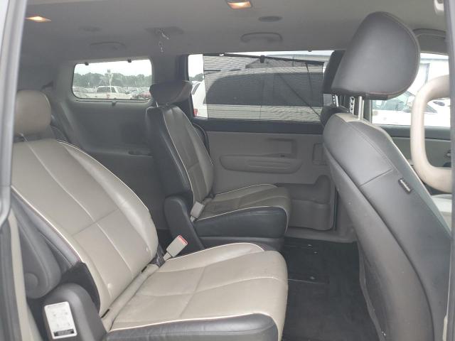 Photo 10 VIN: KNDMB5C16H6281095 - KIA SEDONA LX 