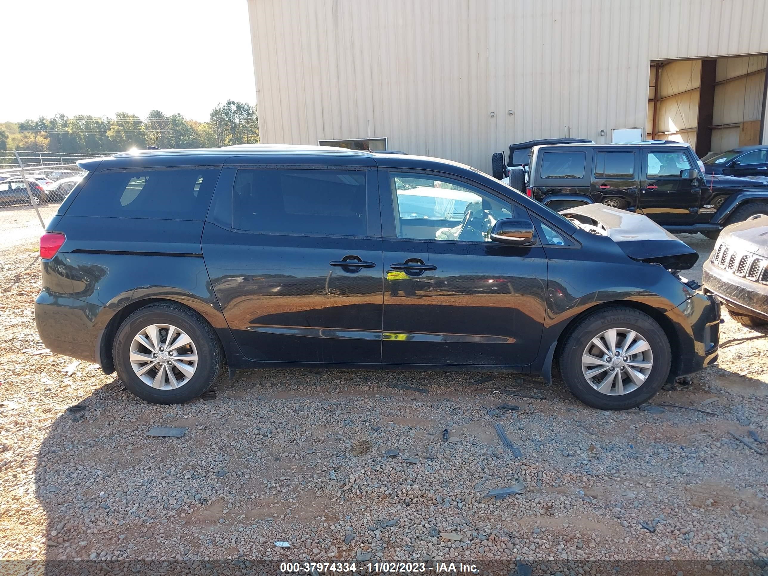 Photo 12 VIN: KNDMB5C16J6367903 - KIA SEDONA 