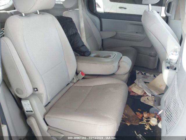 Photo 7 VIN: KNDMB5C17G6201687 - KIA SEDONA 