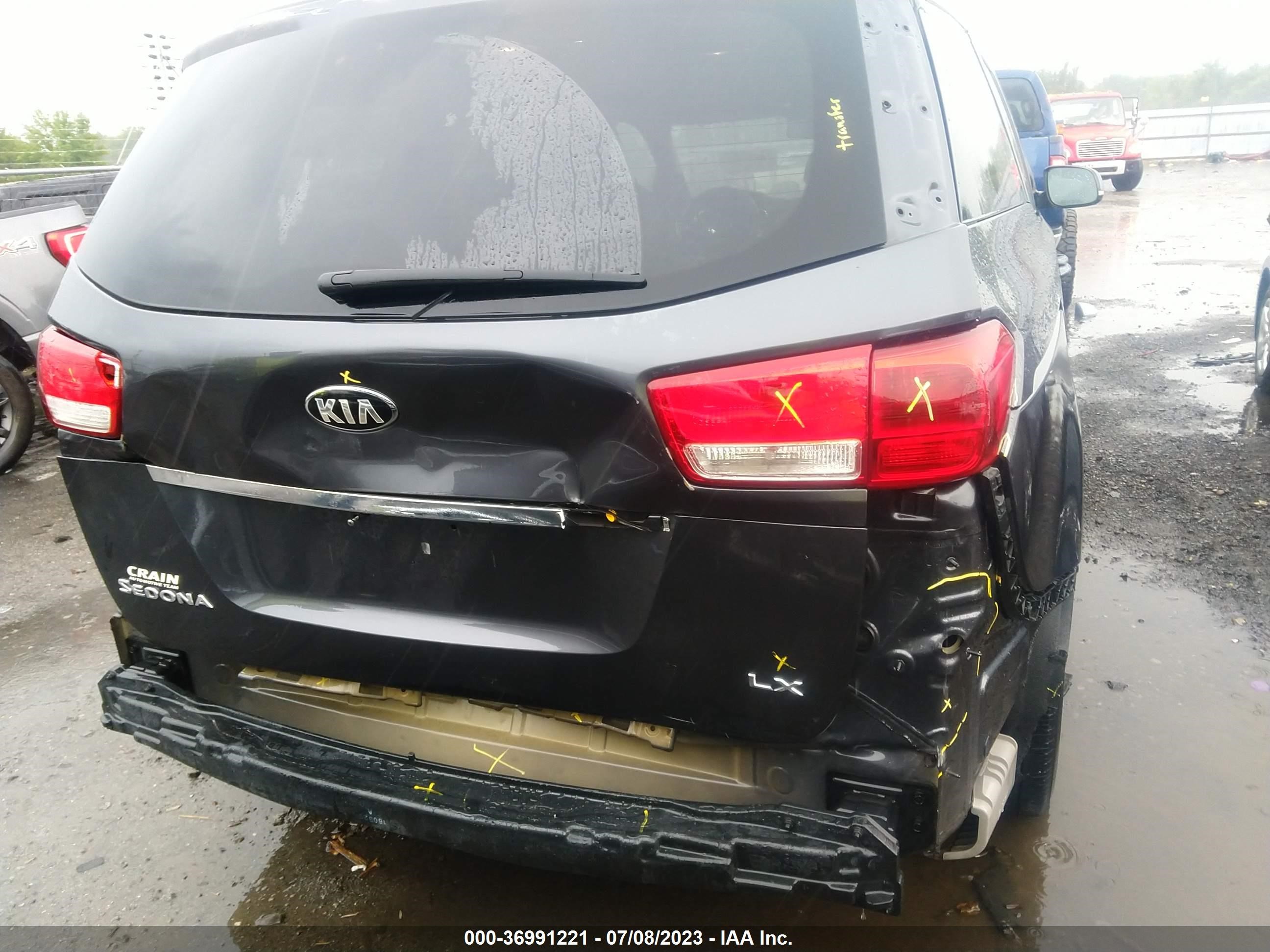 Photo 15 VIN: KNDMB5C17H6225134 - KIA SEDONA 