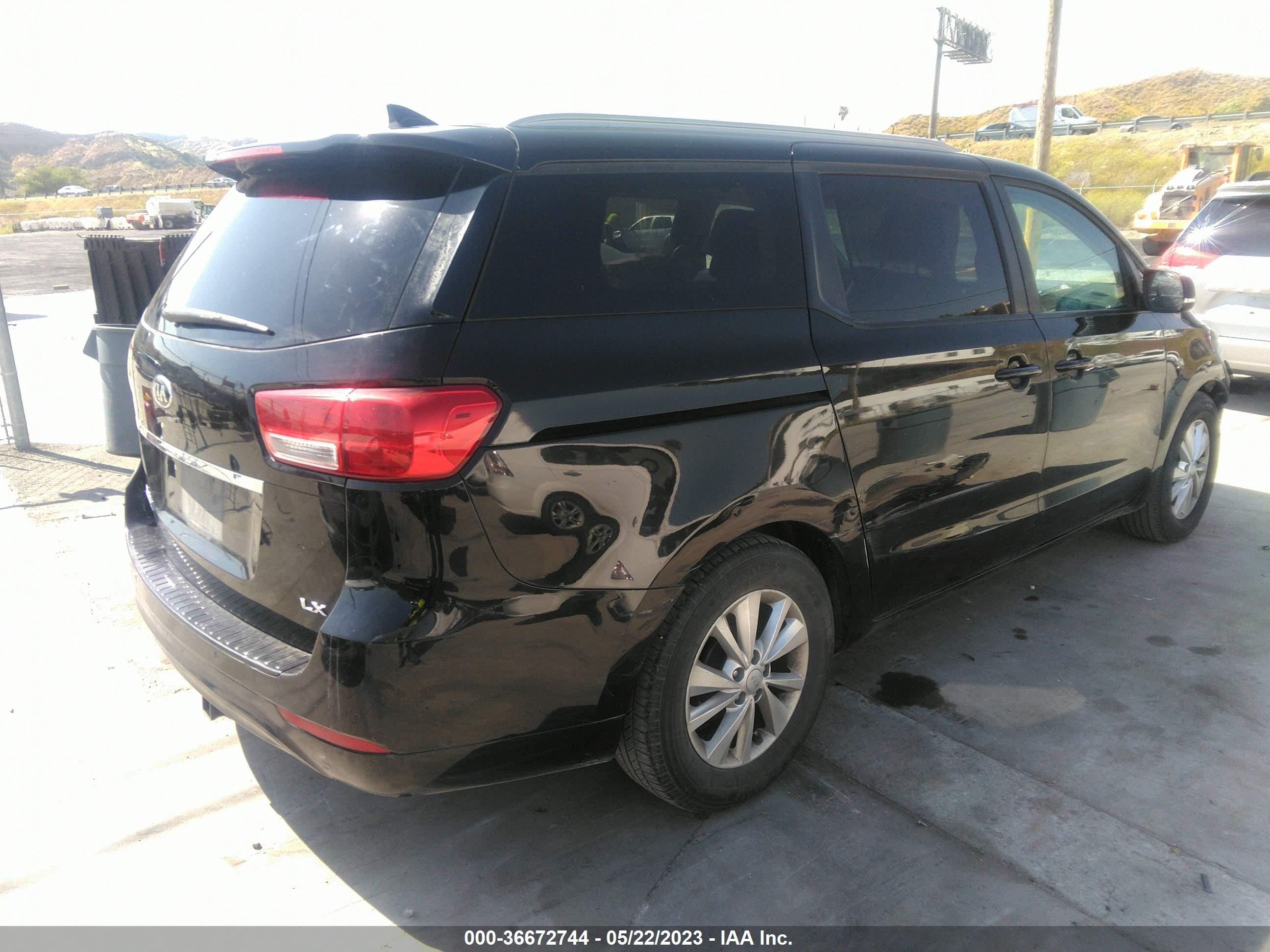 Photo 3 VIN: KNDMB5C17H6313925 - KIA SEDONA 