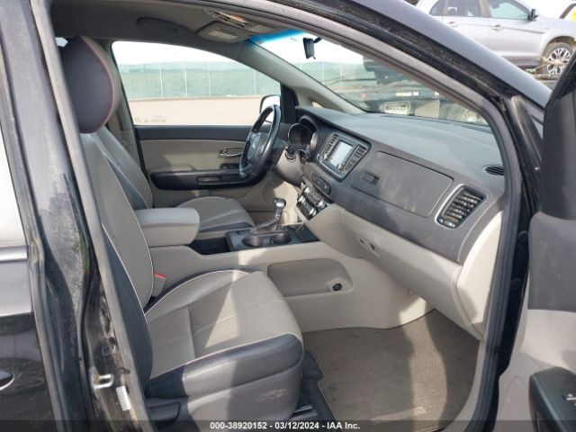 Photo 4 VIN: KNDMB5C17J6398867 - KIA SEDONA 