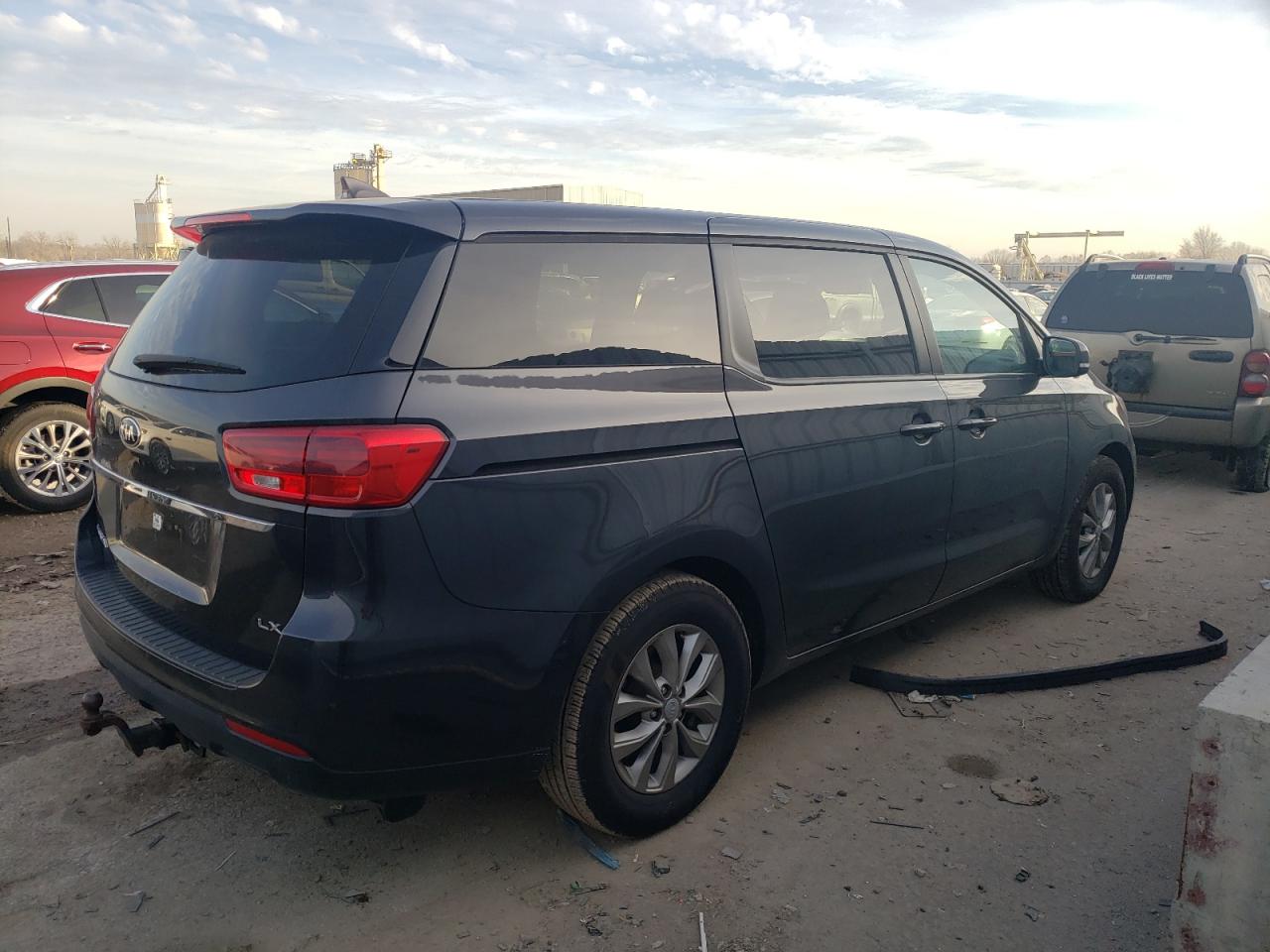 Photo 2 VIN: KNDMB5C17L6605857 - KIA SEDONA 