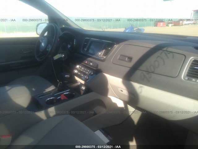 Photo 4 VIN: KNDMB5C17M6665204 - KIA SEDONA 