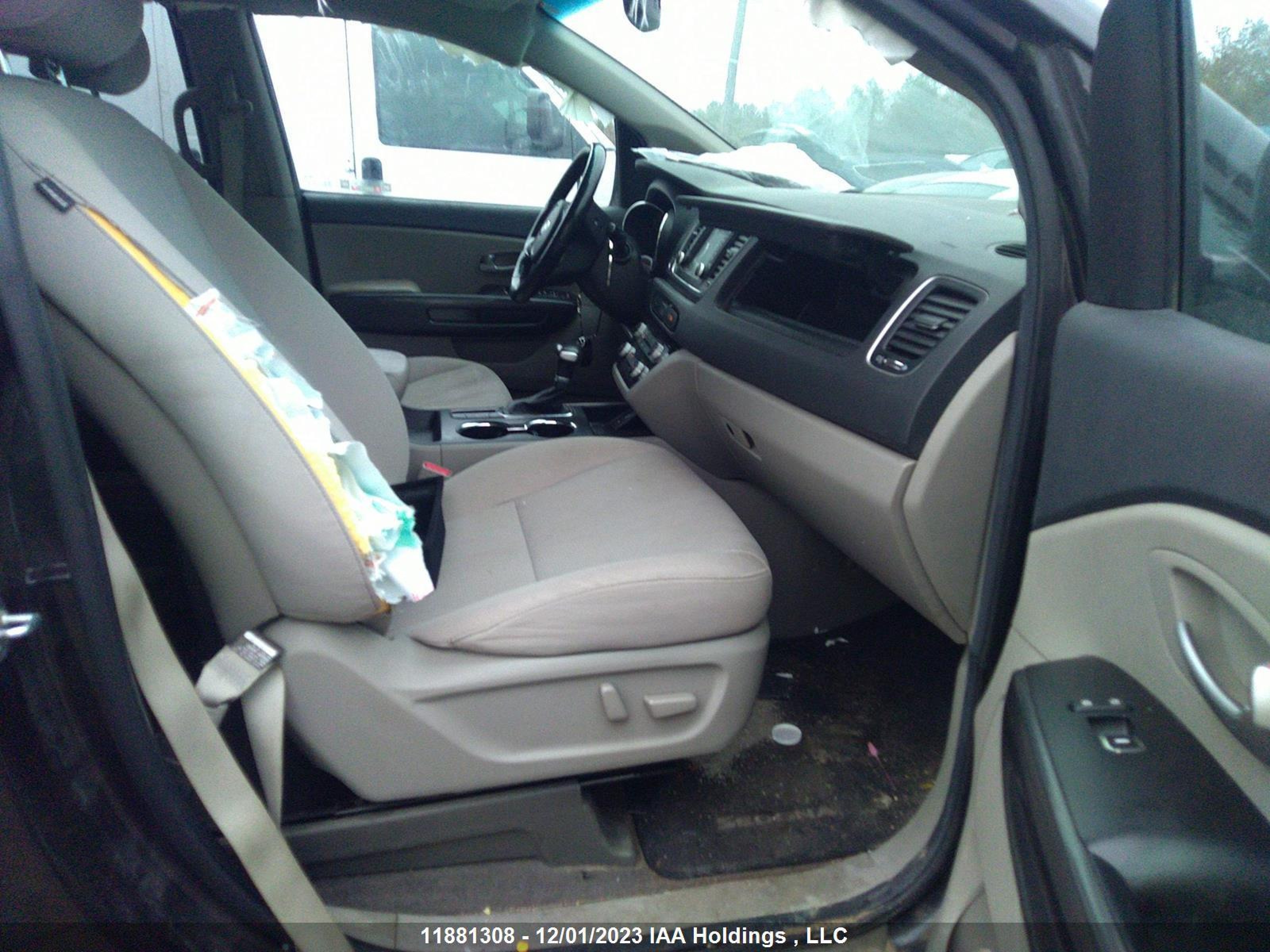 Photo 4 VIN: KNDMB5C17M6676526 - KIA SEDONA 