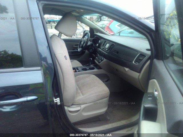 Photo 4 VIN: KNDMB5C18F6023898 - KIA SEDONA 